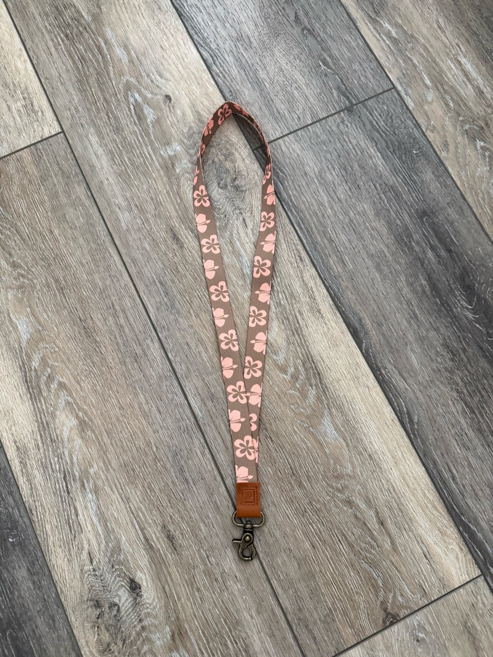 Thread Wallet Pink Floral Lanyard